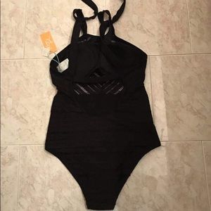 One piece swim suit